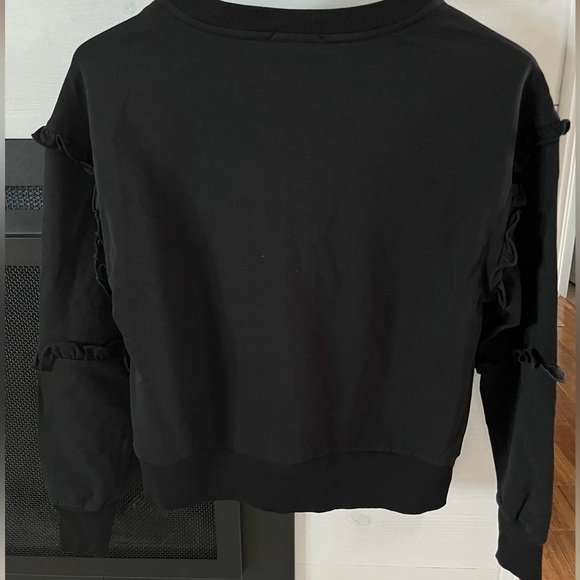 Evereve Women's Sonia Ruffle Sweatshirt Black size XS NWT. 1048 - Picture 5 of 8